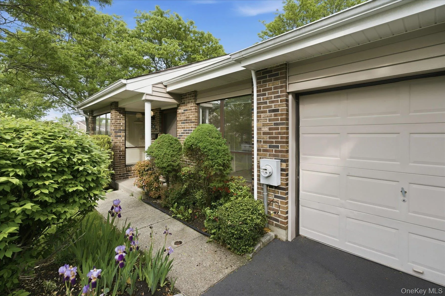 79 Pond Lane, Smithtown, NY, 2 Bedrooms Bedrooms, 5 Rooms Rooms,1 BathroomBathrooms,Residential,For Rent,Pond,0,1005438 79 Pond Lane, Smithtown, NY, 2 Bedrooms Bedrooms, 5 Rooms Rooms,1 BathroomBathrooms,Residential,For Rent,Pond,0,1005438
