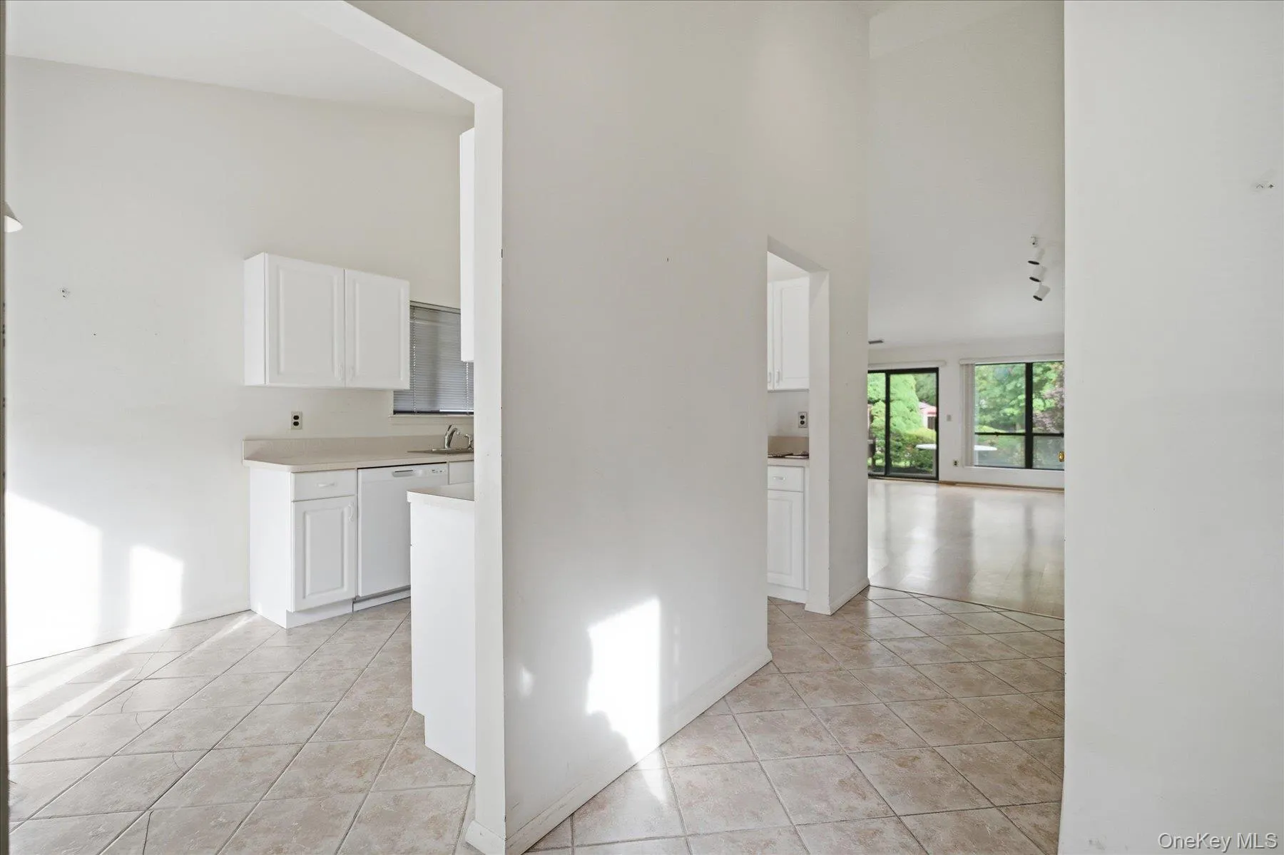79 Pond Lane, Smithtown, NY, 2 Bedrooms Bedrooms, 5 Rooms Rooms,1 BathroomBathrooms,Residential,For Rent,Pond,0,1005438 79 Pond Lane, Smithtown, NY, 2 Bedrooms Bedrooms, 5 Rooms Rooms,1 BathroomBathrooms,Residential,For Rent,Pond,0,1005438