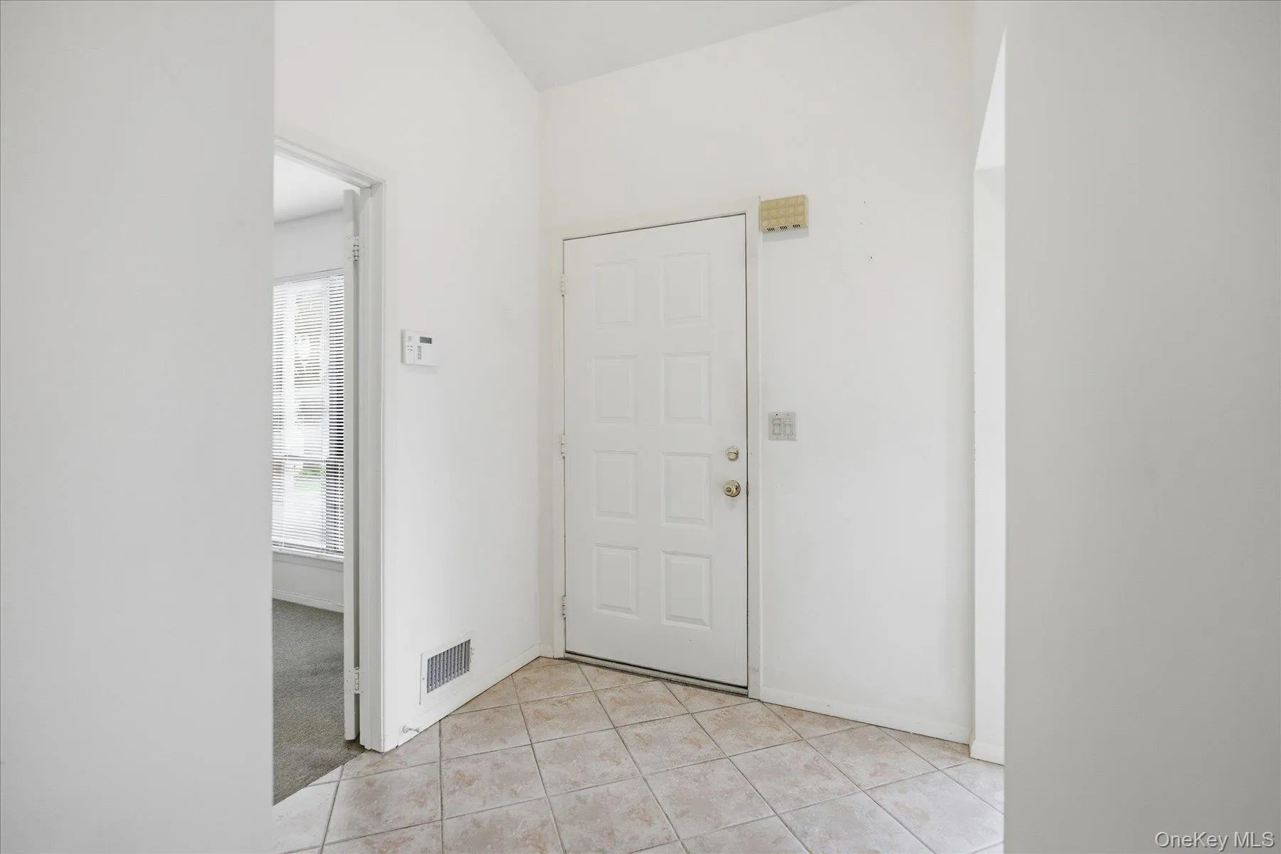 79 Pond Lane, Smithtown, NY, 2 Bedrooms Bedrooms, 5 Rooms Rooms,1 BathroomBathrooms,Residential,For Rent,Pond,0,1005438 79 Pond Lane, Smithtown, NY, 2 Bedrooms Bedrooms, 5 Rooms Rooms,1 BathroomBathrooms,Residential,For Rent,Pond,0,1005438