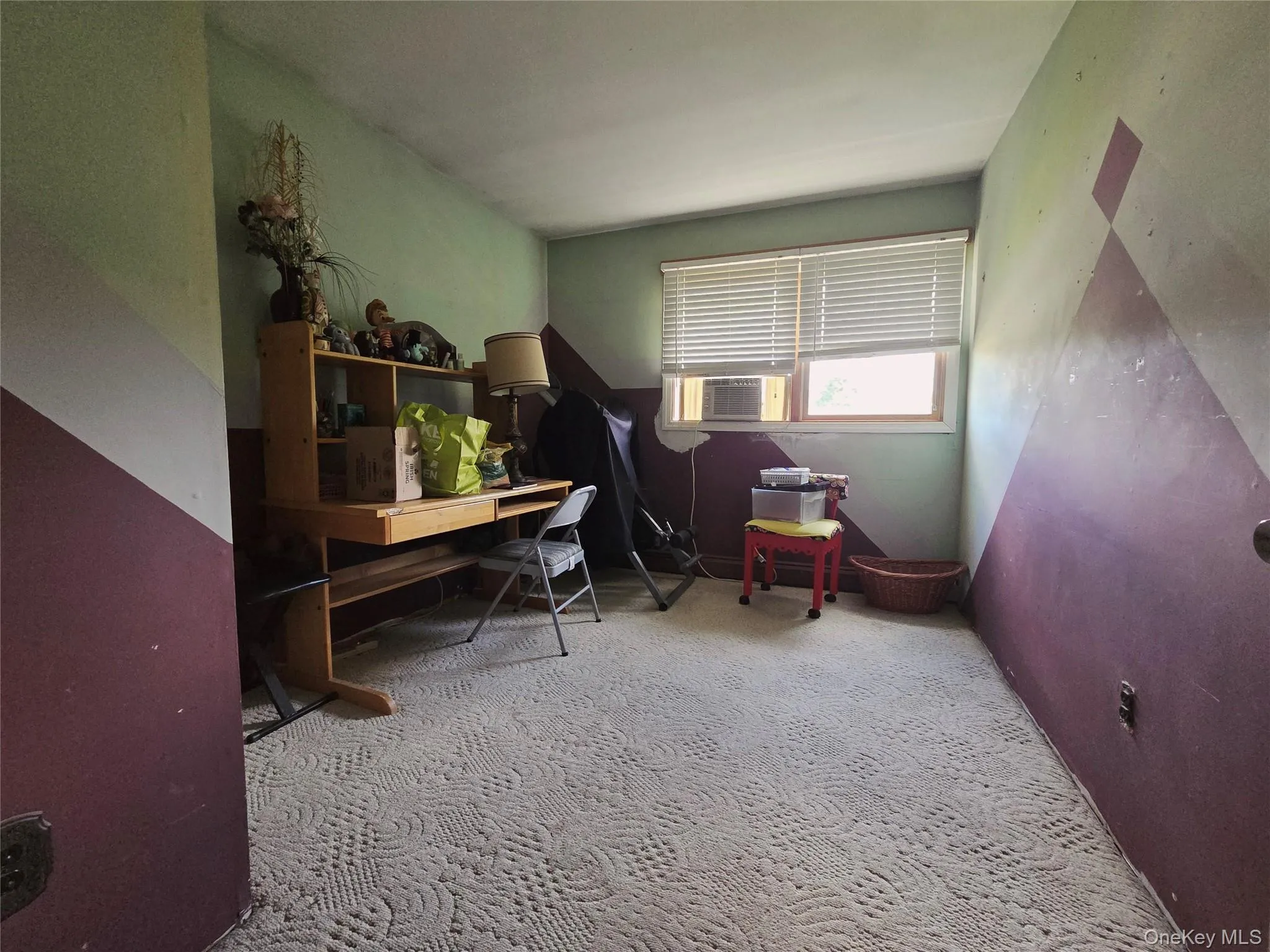 Smaller bedroom Smaller bedroom