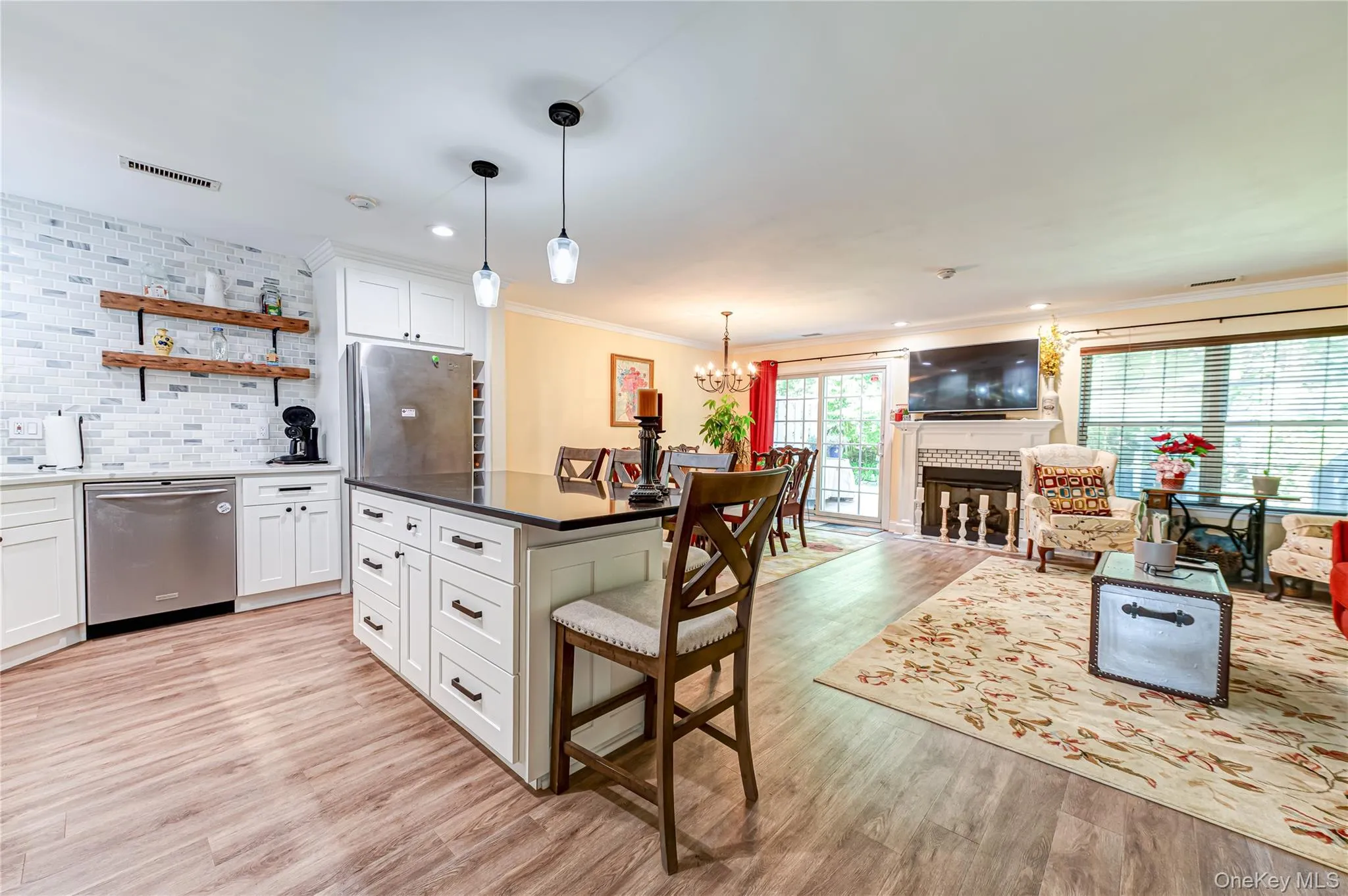 806 Sara Circle, Brookhaven, NY, 3 Bedrooms Bedrooms, 6 Rooms Rooms,2 BathroomsBathrooms,Residential,For Rent,Sara,0,1005444 806 Sara Circle, Brookhaven, NY, 3 Bedrooms Bedrooms, 6 Rooms Rooms,2 BathroomsBathrooms,Residential,For Rent,Sara,0,1005444