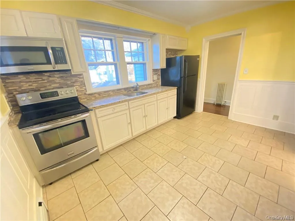 130 Route 17k, Newburgh (town), NY, 3 Bedrooms Bedrooms, 8 Rooms Rooms,1 BathroomBathrooms,Residential Lease,For Rent,Route 17k,0,1005447 130 Route 17k, Newburgh (town), NY, 3 Bedrooms Bedrooms, 8 Rooms Rooms,1 BathroomBathrooms,Residential Lease,For Rent,Route 17k,0,1005447