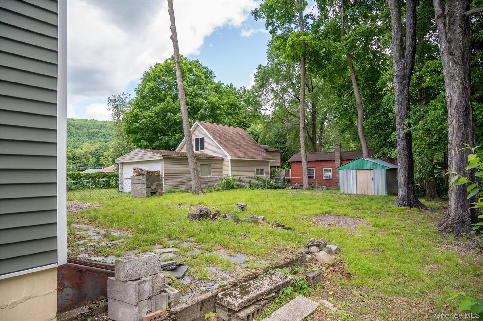 22 Oak Street, Warwick (town), NY, 3 Bedrooms Bedrooms, 7 Rooms Rooms,2 BathroomsBathrooms,Residential,For Rent,Oak,0,1005448 22 Oak Street, Warwick (town), NY, 3 Bedrooms Bedrooms, 7 Rooms Rooms,2 BathroomsBathrooms,Residential,For Rent,Oak,0,1005448