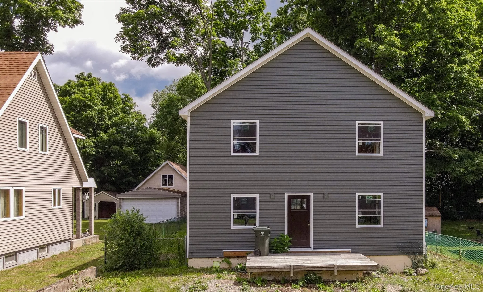 22 Oak Street, Warwick (town), NY, 3 Bedrooms Bedrooms, 7 Rooms Rooms,2 BathroomsBathrooms,Residential,For Rent,Oak,0,1005448 22 Oak Street, Warwick (town), NY, 3 Bedrooms Bedrooms, 7 Rooms Rooms,2 BathroomsBathrooms,Residential,For Rent,Oak,0,1005448