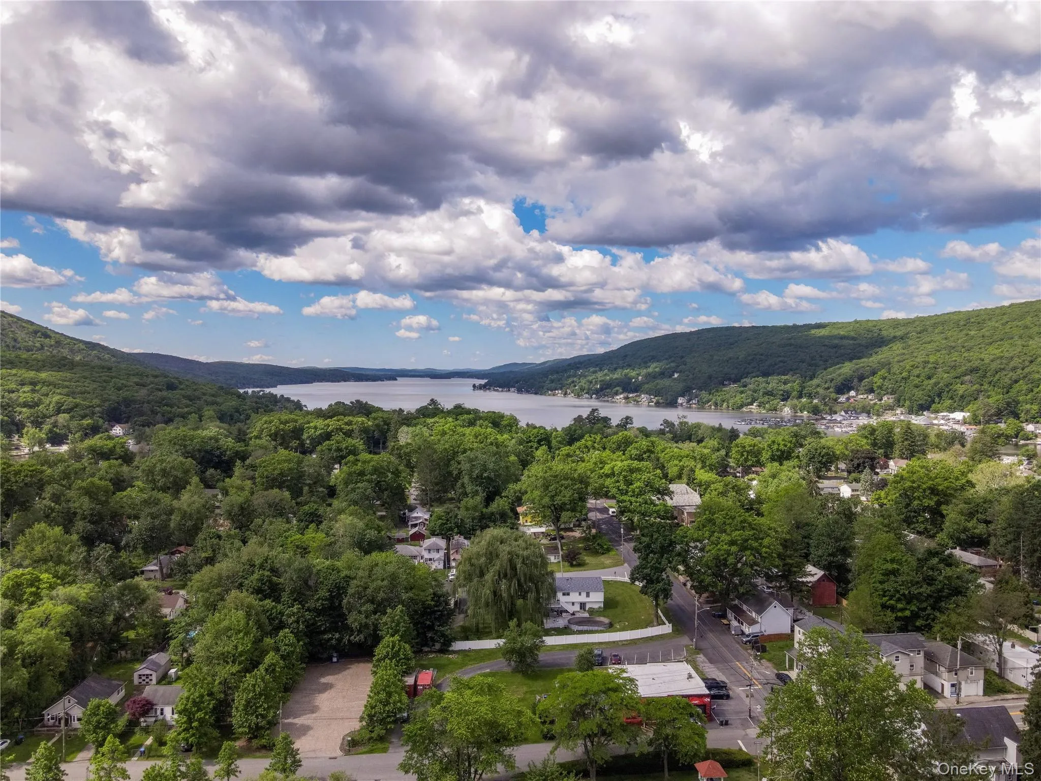 22 Oak Street, Warwick (town), NY, 3 Bedrooms Bedrooms, 7 Rooms Rooms,2 BathroomsBathrooms,Residential,For Rent,Oak,0,1005448 22 Oak Street, Warwick (town), NY, 3 Bedrooms Bedrooms, 7 Rooms Rooms,2 BathroomsBathrooms,Residential,For Rent,Oak,0,1005448