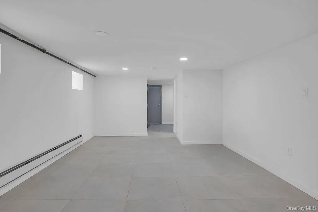 173-62 103rd Road, New York, NY, 3 Bedrooms Bedrooms, 5 Rooms Rooms,2 BathroomsBathrooms,Residential,For Rent,103rd,0,1005451 173-62 103rd Road, New York, NY, 3 Bedrooms Bedrooms, 5 Rooms Rooms,2 BathroomsBathrooms,Residential,For Rent,103rd,0,1005451