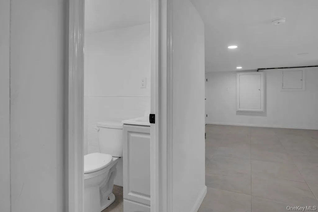 173-62 103rd Road, New York, NY, 3 Bedrooms Bedrooms, 5 Rooms Rooms,2 BathroomsBathrooms,Residential,For Rent,103rd,0,1005451 173-62 103rd Road, New York, NY, 3 Bedrooms Bedrooms, 5 Rooms Rooms,2 BathroomsBathrooms,Residential,For Rent,103rd,0,1005451