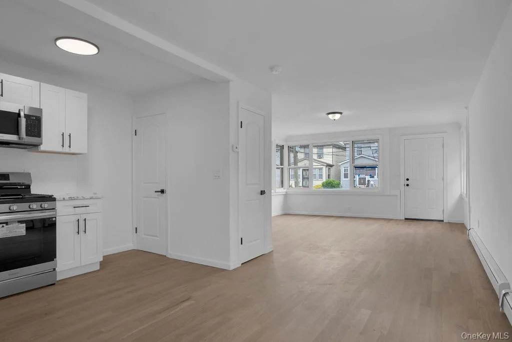 173-62 103rd Road, New York, NY, 3 Bedrooms Bedrooms, 5 Rooms Rooms,2 BathroomsBathrooms,Residential,For Rent,103rd,0,1005451 173-62 103rd Road, New York, NY, 3 Bedrooms Bedrooms, 5 Rooms Rooms,2 BathroomsBathrooms,Residential,For Rent,103rd,0,1005451