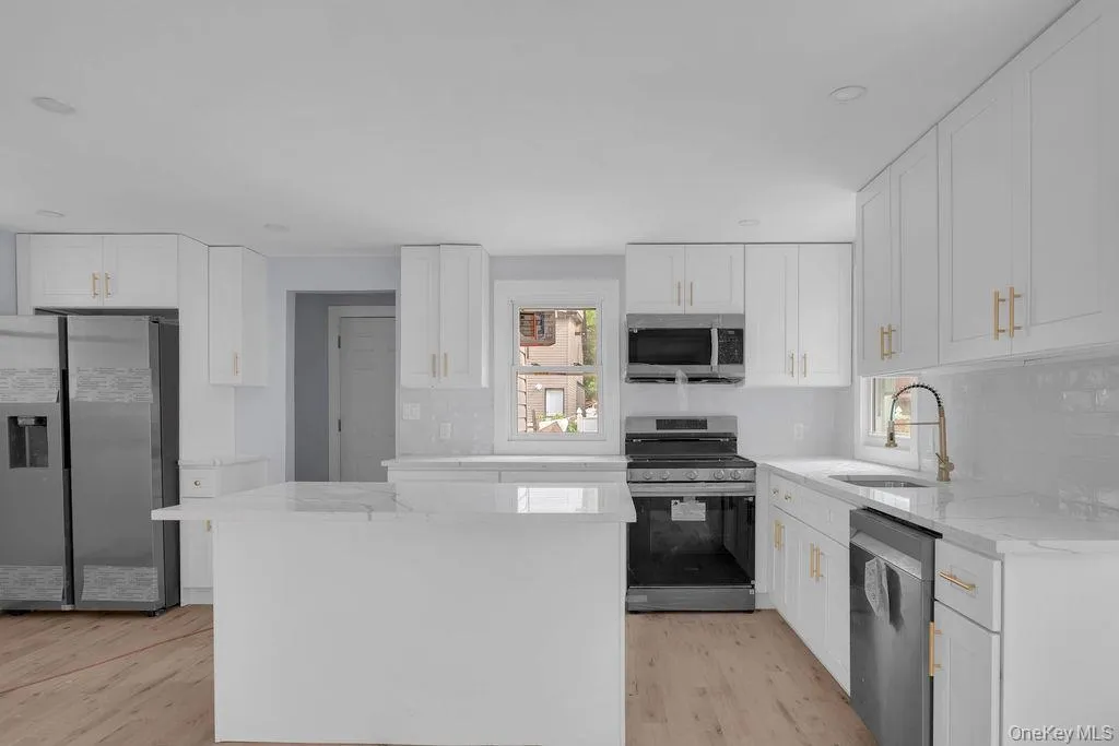 191-37 115th Avenue, New York, NY, 4 Bedrooms Bedrooms, 6 Rooms Rooms,1 BathroomBathrooms,Residential,For Rent,115th,0,1005455 191-37 115th Avenue, New York, NY, 4 Bedrooms Bedrooms, 6 Rooms Rooms,1 BathroomBathrooms,Residential,For Rent,115th,0,1005455