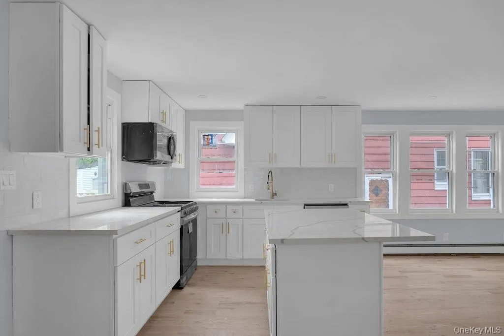 191-37 115th Avenue, New York, NY, 4 Bedrooms Bedrooms, 6 Rooms Rooms,1 BathroomBathrooms,Residential,For Rent,115th,0,1005455 191-37 115th Avenue, New York, NY, 4 Bedrooms Bedrooms, 6 Rooms Rooms,1 BathroomBathrooms,Residential,For Rent,115th,0,1005455