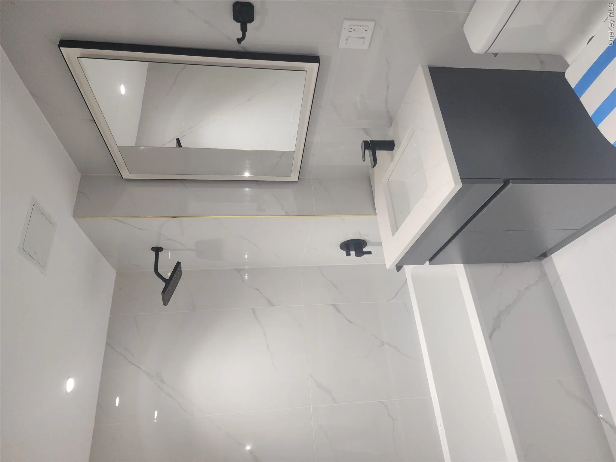 108-15 72 Avenue, New York, NY, 1 Bedroom Bedrooms, 3 Rooms Rooms,1 BathroomBathrooms,Residential Lease,For Rent,72,0,1005458 108-15 72 Avenue, New York, NY, 1 Bedroom Bedrooms, 3 Rooms Rooms,1 BathroomBathrooms,Residential Lease,For Rent,72,0,1005458
