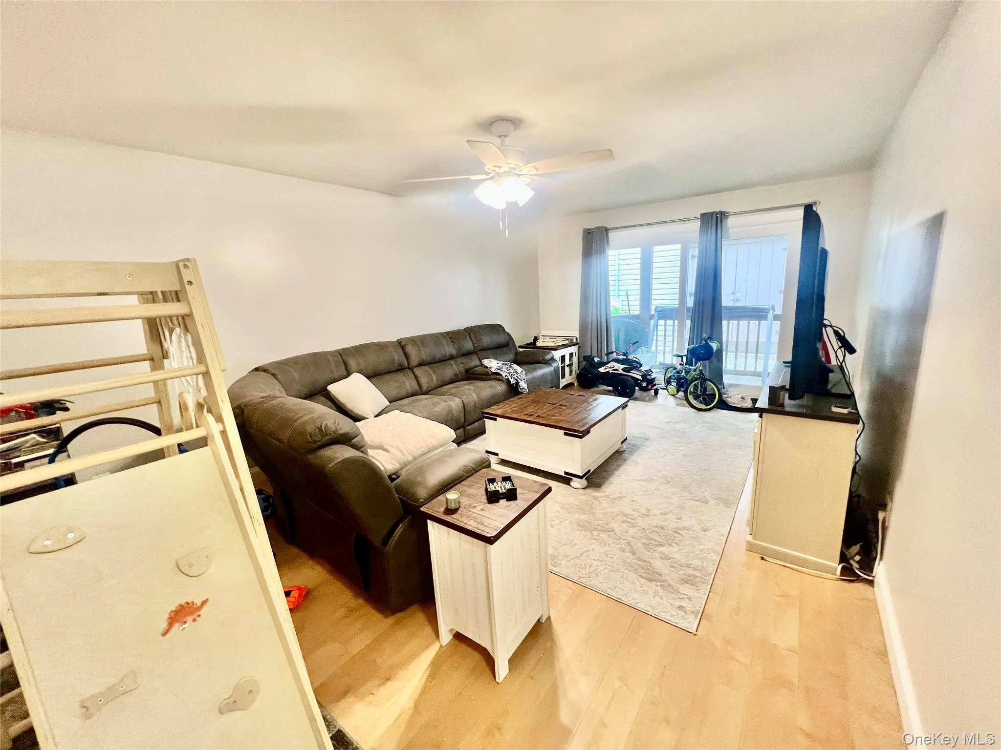 40 4th Street, Brookhaven, NY, 2 Bedrooms Bedrooms, 5 Rooms Rooms,1 BathroomBathrooms,Residential,For Rent,4th,0,1005460 40 4th Street, Brookhaven, NY, 2 Bedrooms Bedrooms, 5 Rooms Rooms,1 BathroomBathrooms,Residential,For Rent,4th,0,1005460