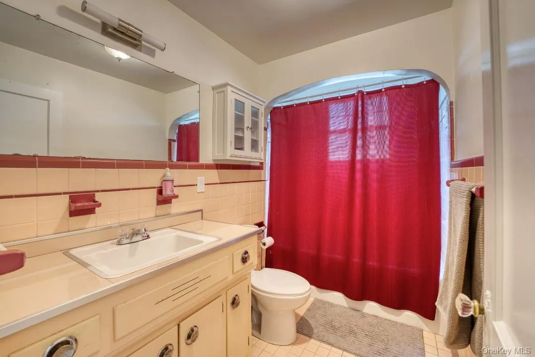 12 Gaskin Road, Poughkeepsie, NY, 4 Bedrooms Bedrooms, 7 Rooms Rooms,2 BathroomsBathrooms,Residential,For Rent,Gaskin,0,1005461 12 Gaskin Road, Poughkeepsie, NY, 4 Bedrooms Bedrooms, 7 Rooms Rooms,2 BathroomsBathrooms,Residential,For Rent,Gaskin,0,1005461