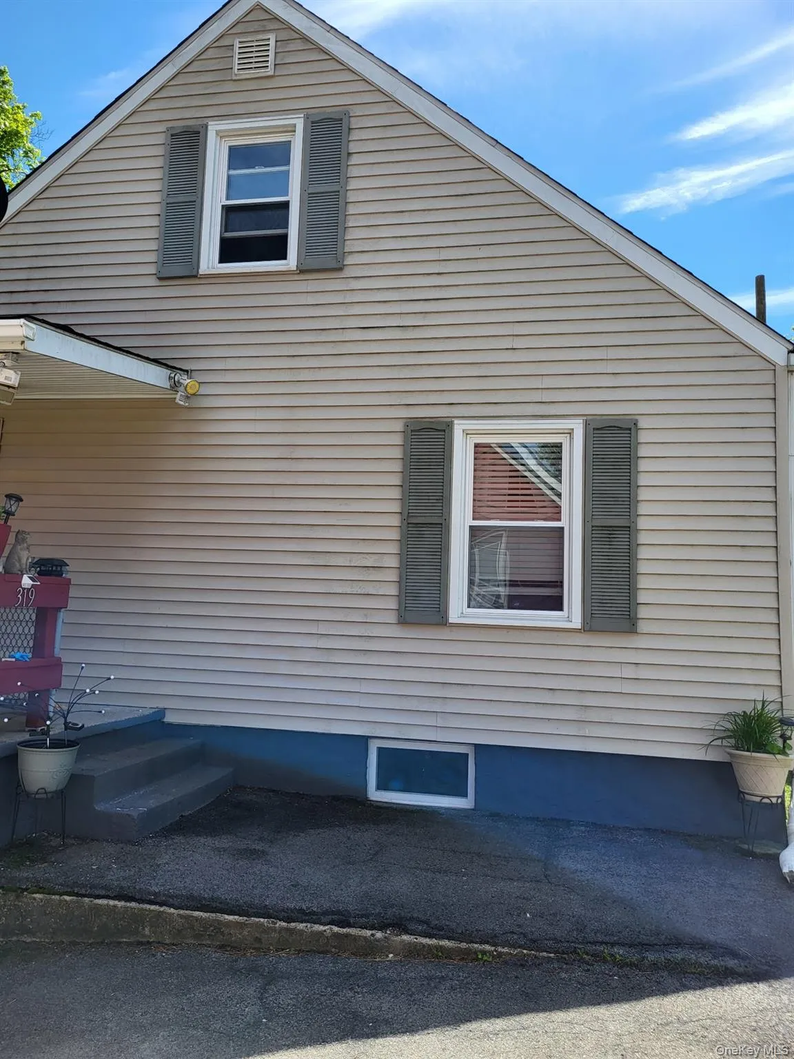 319 Wawayanda Avenue, Middletown, NY, 4 Bedrooms Bedrooms, 6 Rooms Rooms,1 BathroomBathrooms,Residential,For Rent,Wawayanda,0,1005463 319 Wawayanda Avenue, Middletown, NY, 4 Bedrooms Bedrooms, 6 Rooms Rooms,1 BathroomBathrooms,Residential,For Rent,Wawayanda,0,1005463
