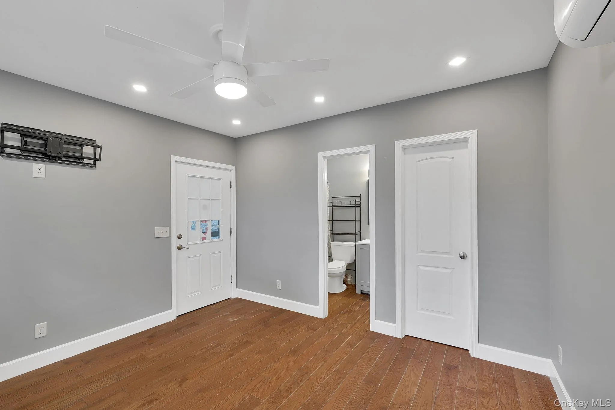 33 Seward Avenue, Port Jervis, NY, 4 Bedrooms Bedrooms, 14 Rooms Rooms,4 BathroomsBathrooms,Residential,For Rent,Seward,0,1005465 33 Seward Avenue, Port Jervis, NY, 4 Bedrooms Bedrooms, 14 Rooms Rooms,4 BathroomsBathrooms,Residential,For Rent,Seward,0,1005465