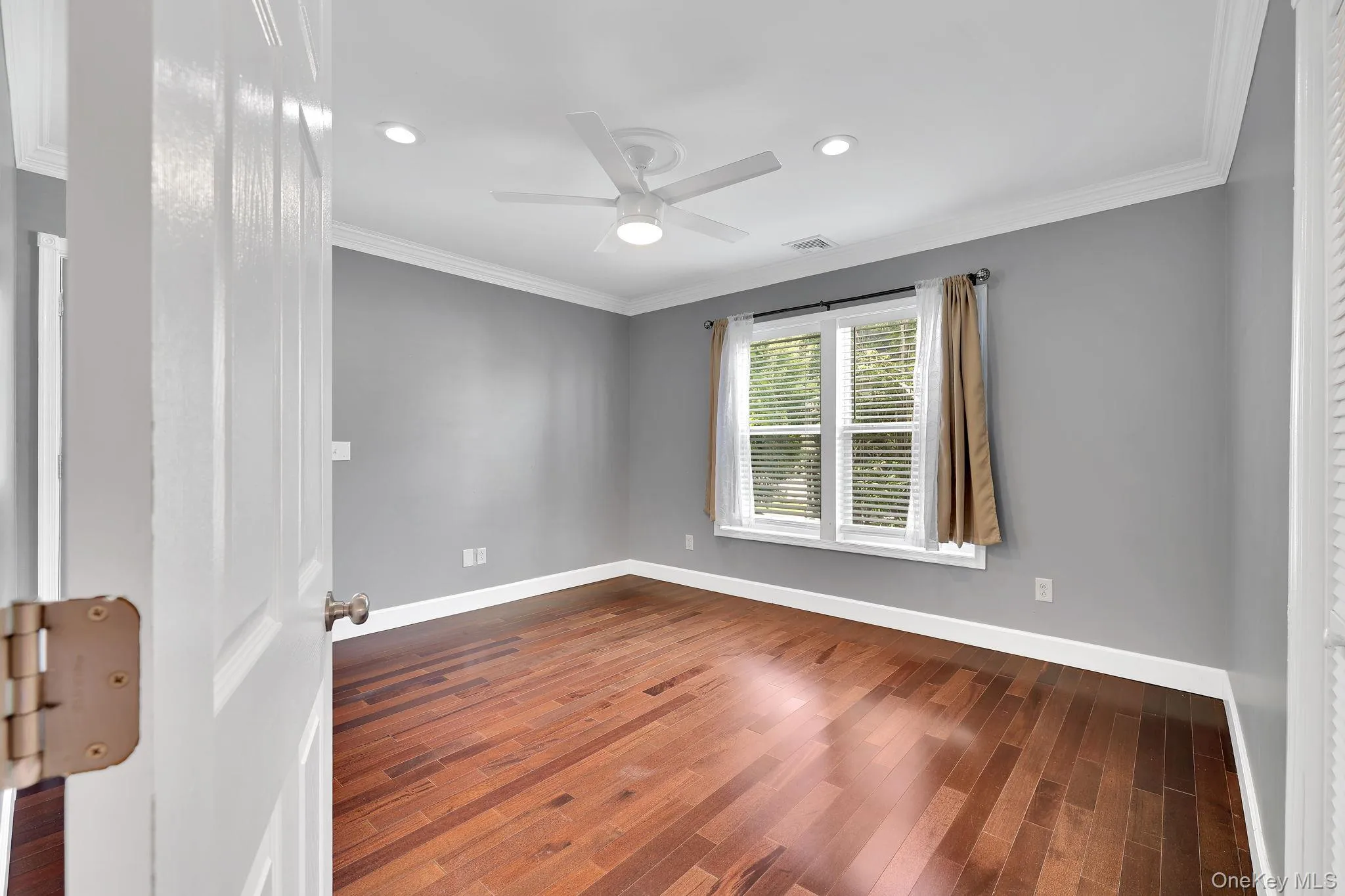 33 Seward Avenue, Port Jervis, NY, 4 Bedrooms Bedrooms, 14 Rooms Rooms,4 BathroomsBathrooms,Residential,For Rent,Seward,0,1005465 33 Seward Avenue, Port Jervis, NY, 4 Bedrooms Bedrooms, 14 Rooms Rooms,4 BathroomsBathrooms,Residential,For Rent,Seward,0,1005465