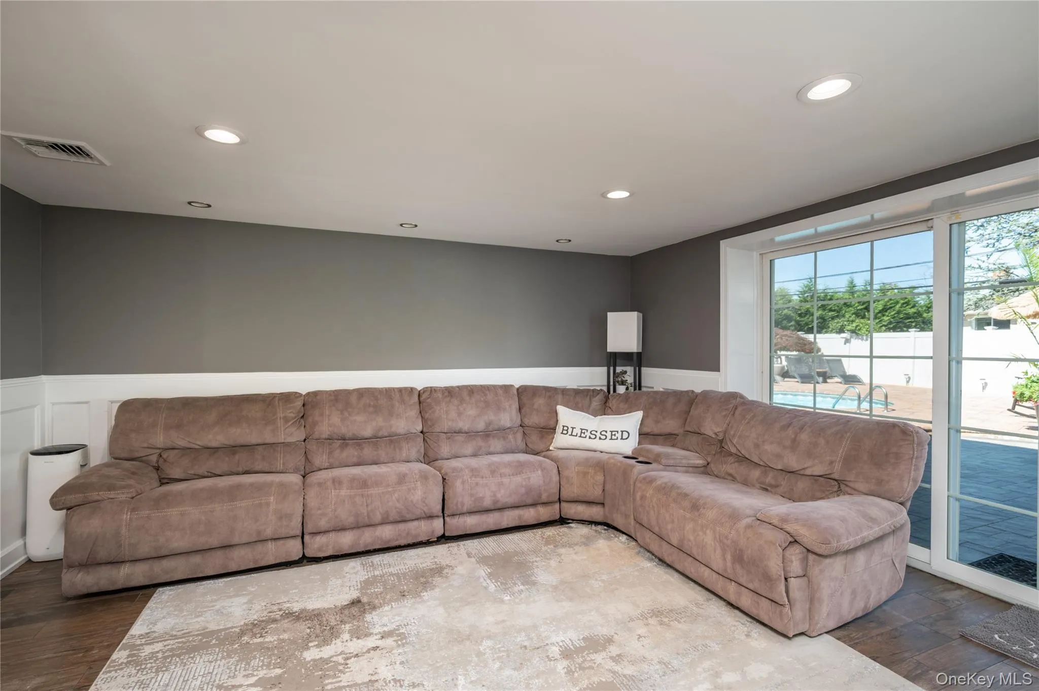 3765 Lynn Lane, Hempstead, NY, 4 Bedrooms Bedrooms, 10 Rooms Rooms,2 BathroomsBathrooms,Residential,For Rent,Lynn,0,1005468 3765 Lynn Lane, Hempstead, NY, 4 Bedrooms Bedrooms, 10 Rooms Rooms,2 BathroomsBathrooms,Residential,For Rent,Lynn,0,1005468