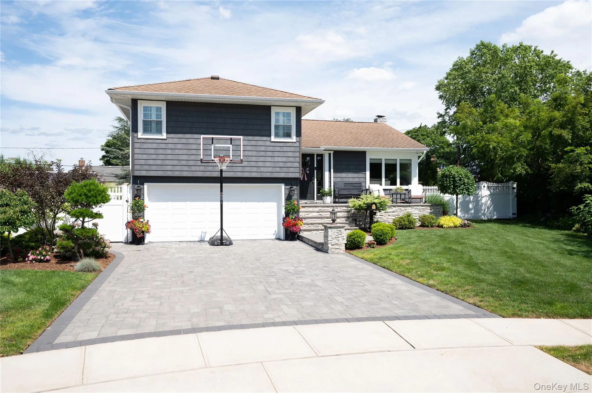 3765 Lynn Lane, Hempstead, NY, 4 Bedrooms Bedrooms, 10 Rooms Rooms,2 BathroomsBathrooms,Residential,For Rent,Lynn,0,1005468 3765 Lynn Lane, Hempstead, NY, 4 Bedrooms Bedrooms, 10 Rooms Rooms,2 BathroomsBathrooms,Residential,For Rent,Lynn,0,1005468