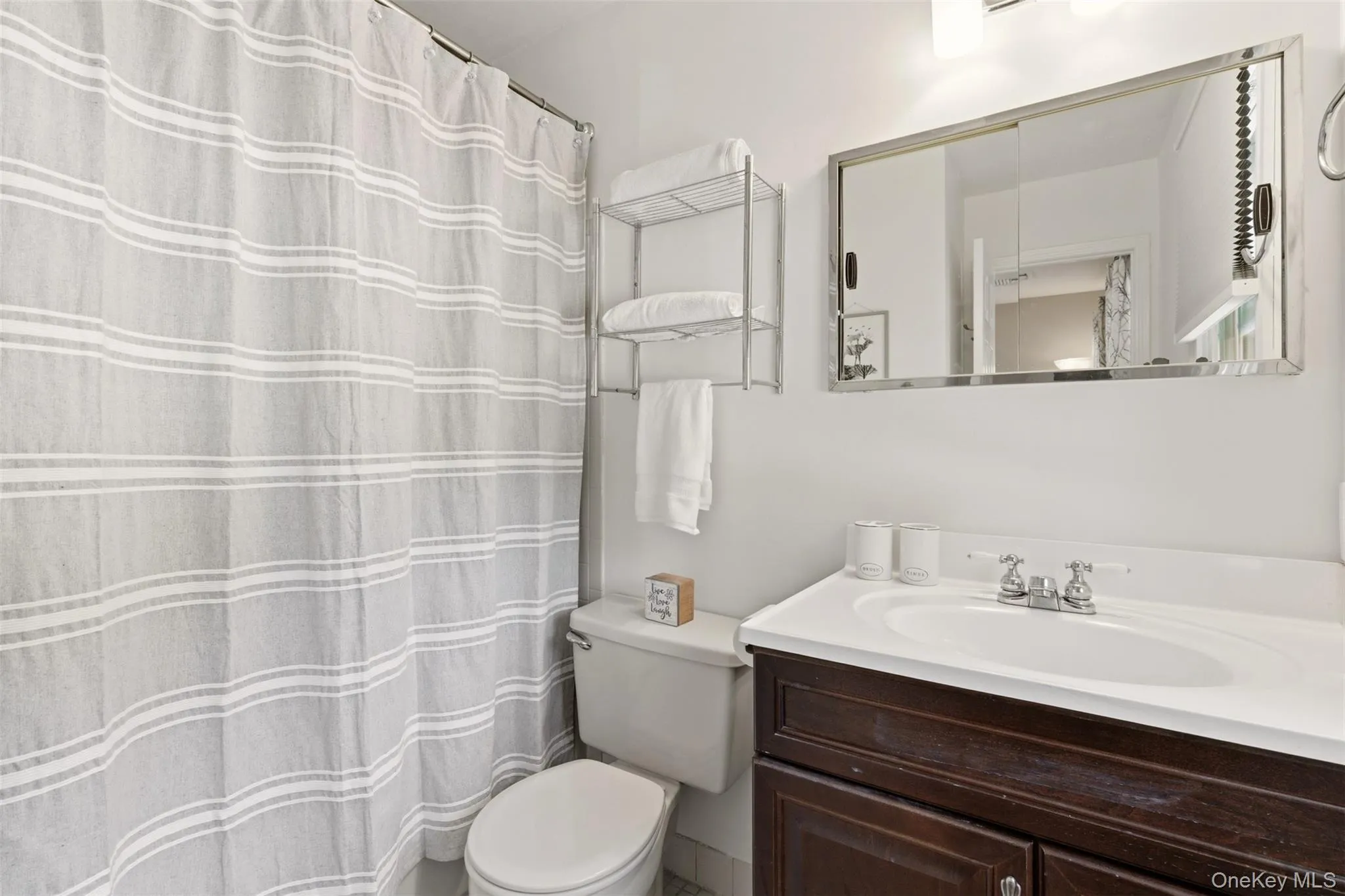 Guest Bathroom Guest Bathroom