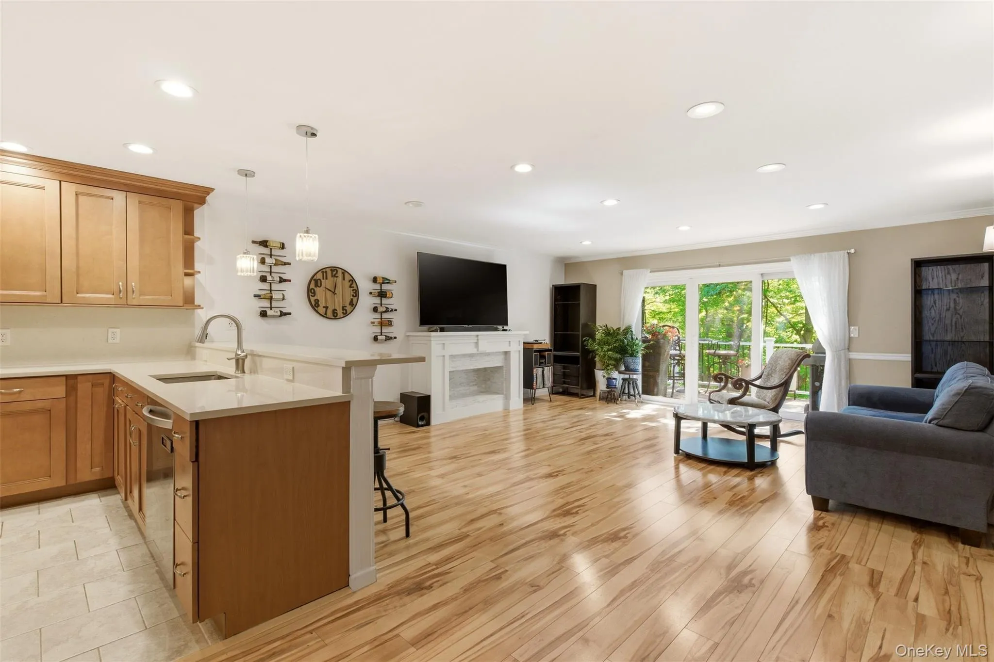 Living Room W/ Hardwood Floors Living Room W/ Hardwood Floors