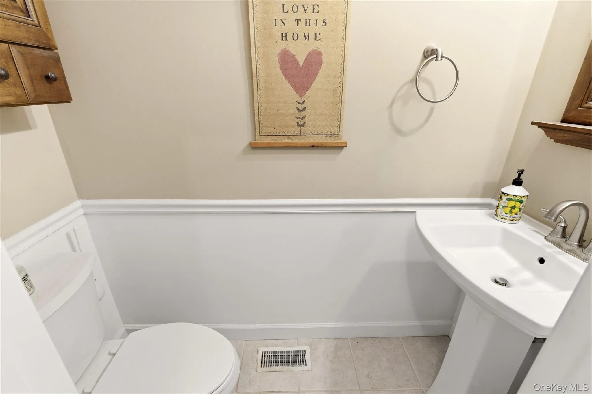 Powder Room Powder Room