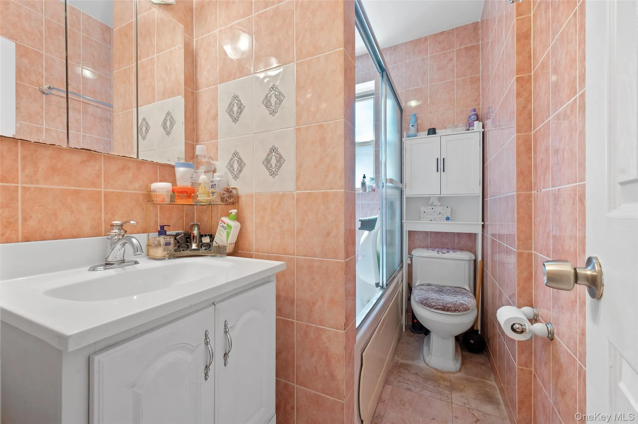8449 168th Street, New York, NY, 1 Bedroom Bedrooms, 4 Rooms Rooms,1 BathroomBathrooms,Residential,For Rent,168th,0,1005477 8449 168th Street, New York, NY, 1 Bedroom Bedrooms, 4 Rooms Rooms,1 BathroomBathrooms,Residential,For Rent,168th,0,1005477
