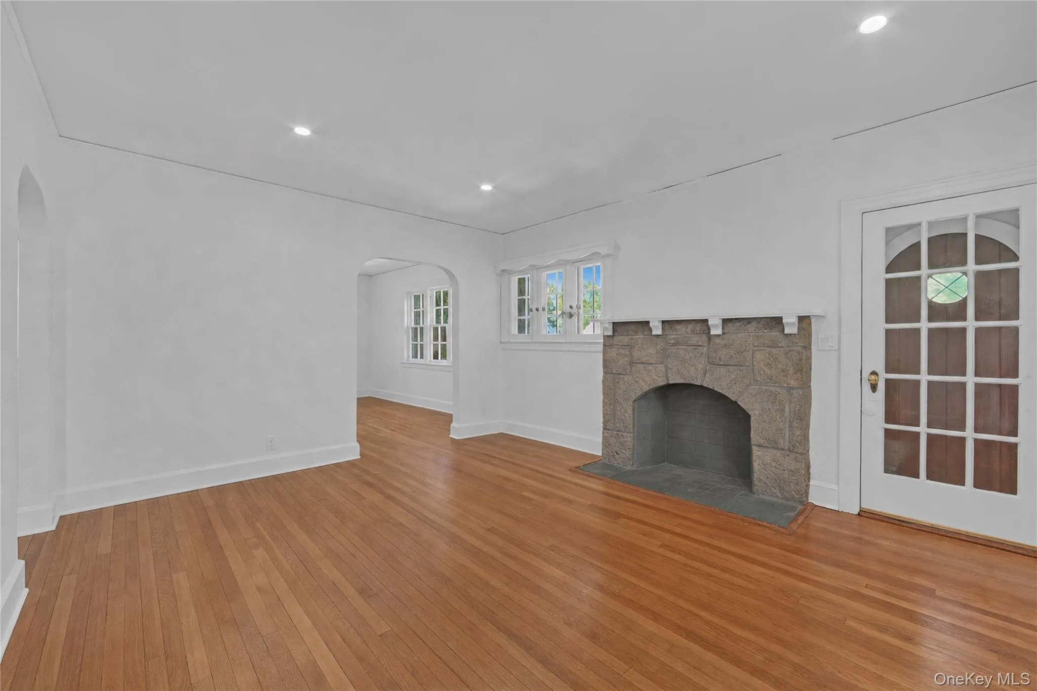 27 Summit Street, Eastchester, NY, 3 Bedrooms Bedrooms, 6 Rooms Rooms,2 BathroomsBathrooms,Residential Lease,For Rent,Summit,0,1005478 27 Summit Street, Eastchester, NY, 3 Bedrooms Bedrooms, 6 Rooms Rooms,2 BathroomsBathrooms,Residential Lease,For Rent,Summit,0,1005478