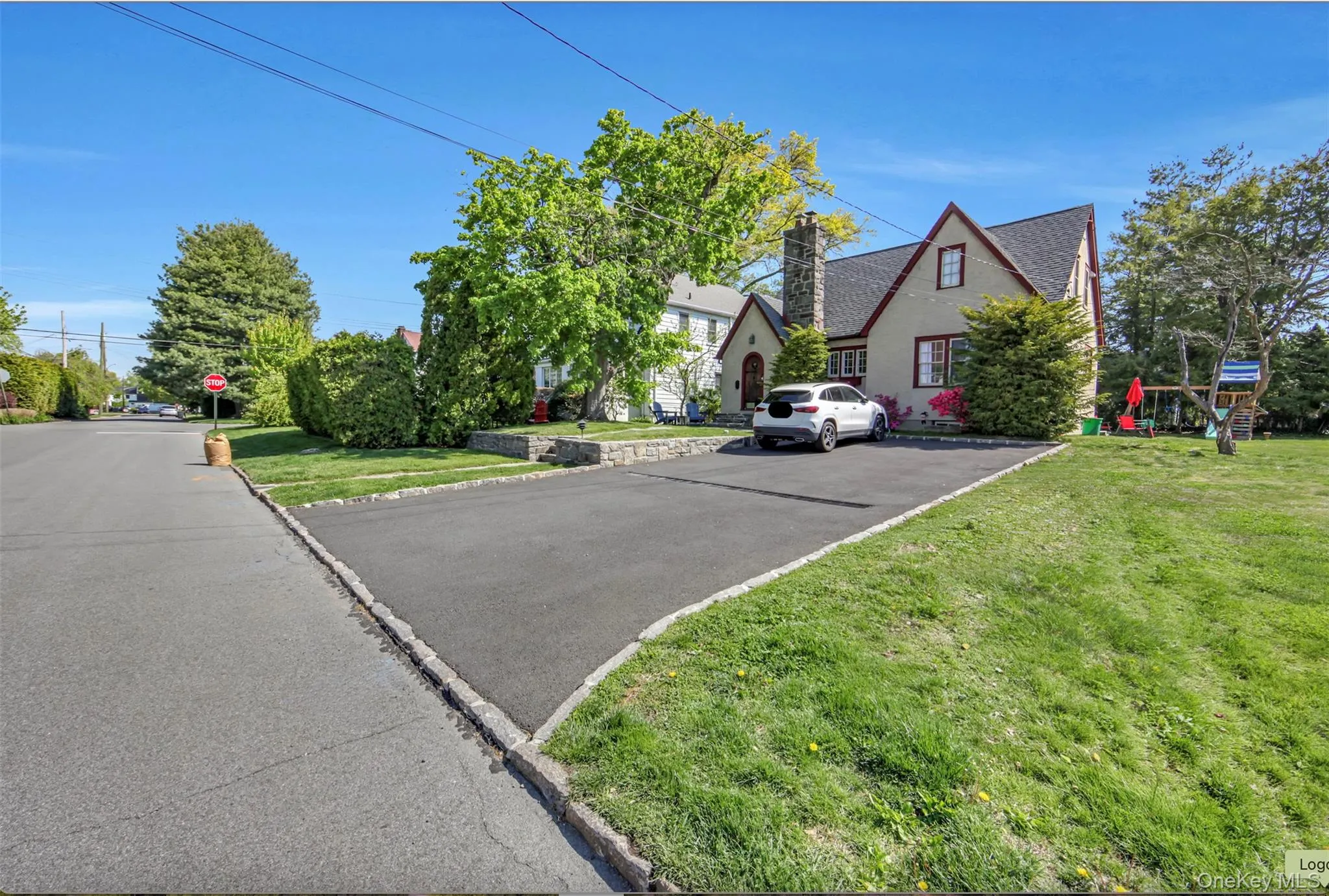 27 Summit Street, Eastchester, NY, 3 Bedrooms Bedrooms, 6 Rooms Rooms,2 BathroomsBathrooms,Residential Lease,For Rent,Summit,0,1005478 27 Summit Street, Eastchester, NY, 3 Bedrooms Bedrooms, 6 Rooms Rooms,2 BathroomsBathrooms,Residential Lease,For Rent,Summit,0,1005478