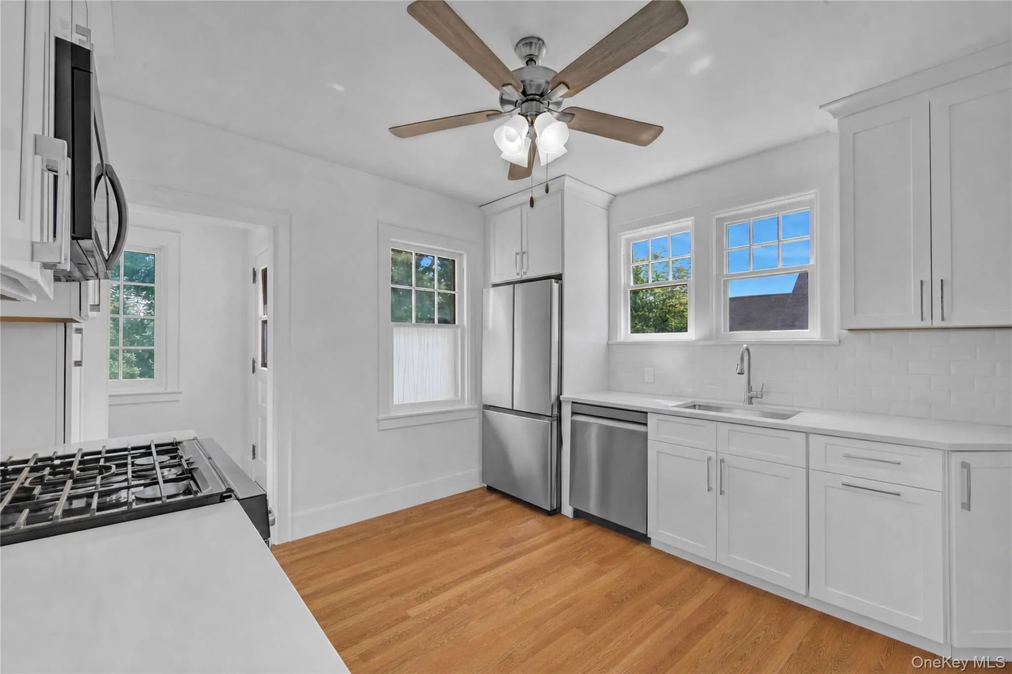 27 Summit Street, Eastchester, NY, 3 Bedrooms Bedrooms, 6 Rooms Rooms,2 BathroomsBathrooms,Residential Lease,For Rent,Summit,0,1005478 27 Summit Street, Eastchester, NY, 3 Bedrooms Bedrooms, 6 Rooms Rooms,2 BathroomsBathrooms,Residential Lease,For Rent,Summit,0,1005478