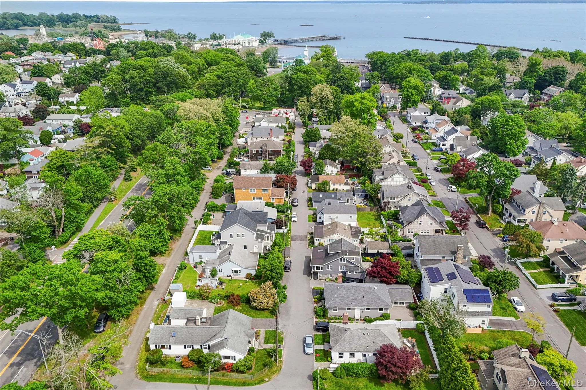 Just down the street from beaches, boardwalk and Rye Town Park Just down the street from beaches, boardwalk and Rye Town Park