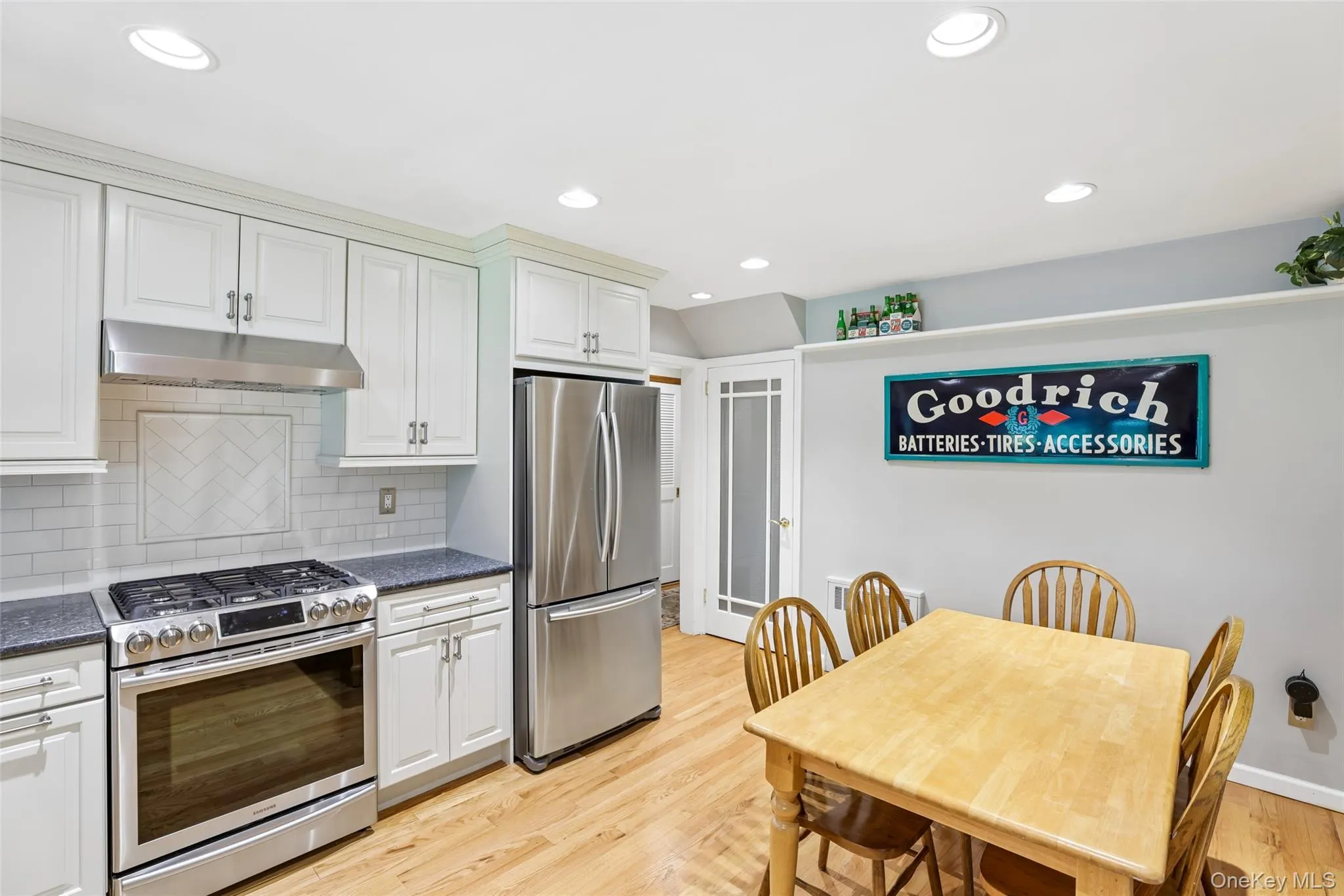 6 Berry Lane, Glen Cove, NY, 3 Bedrooms Bedrooms, 6 Rooms Rooms,2 BathroomsBathrooms,Residential,For Rent,Berry,0,1005483 6 Berry Lane, Glen Cove, NY, 3 Bedrooms Bedrooms, 6 Rooms Rooms,2 BathroomsBathrooms,Residential,For Rent,Berry,0,1005483