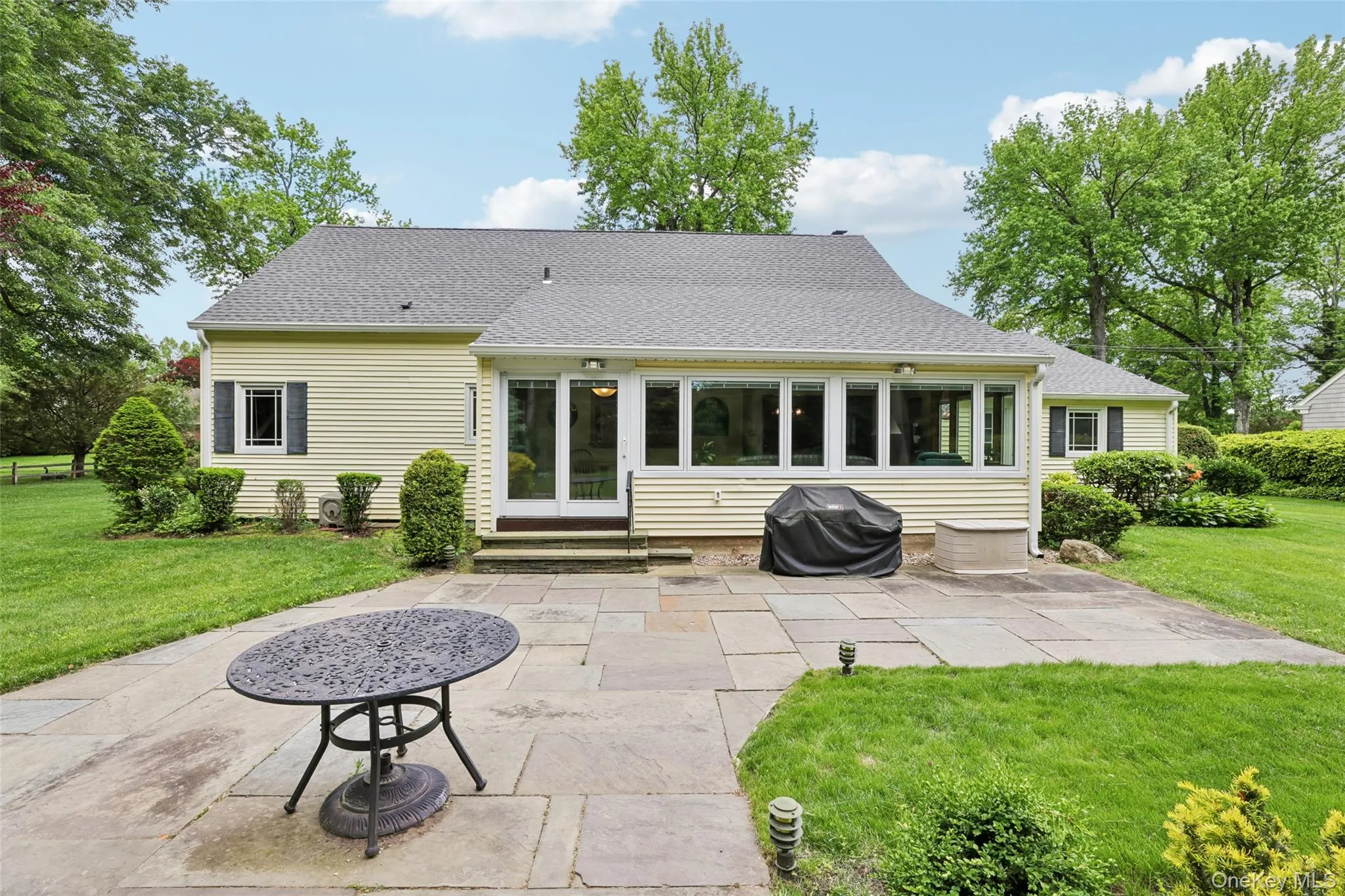 6 Berry Lane, Glen Cove, NY, 3 Bedrooms Bedrooms, 6 Rooms Rooms,2 BathroomsBathrooms,Residential,For Rent,Berry,0,1005483 6 Berry Lane, Glen Cove, NY, 3 Bedrooms Bedrooms, 6 Rooms Rooms,2 BathroomsBathrooms,Residential,For Rent,Berry,0,1005483