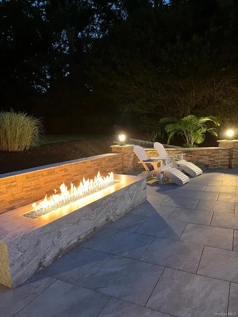 48 River Heights Drive, Smithtown, NY, 5 Bedrooms Bedrooms, 11 Rooms Rooms,3 BathroomsBathrooms,Residential,For Rent,River Heights,0,1005485 48 River Heights Drive, Smithtown, NY, 5 Bedrooms Bedrooms, 11 Rooms Rooms,3 BathroomsBathrooms,Residential,For Rent,River Heights,0,1005485