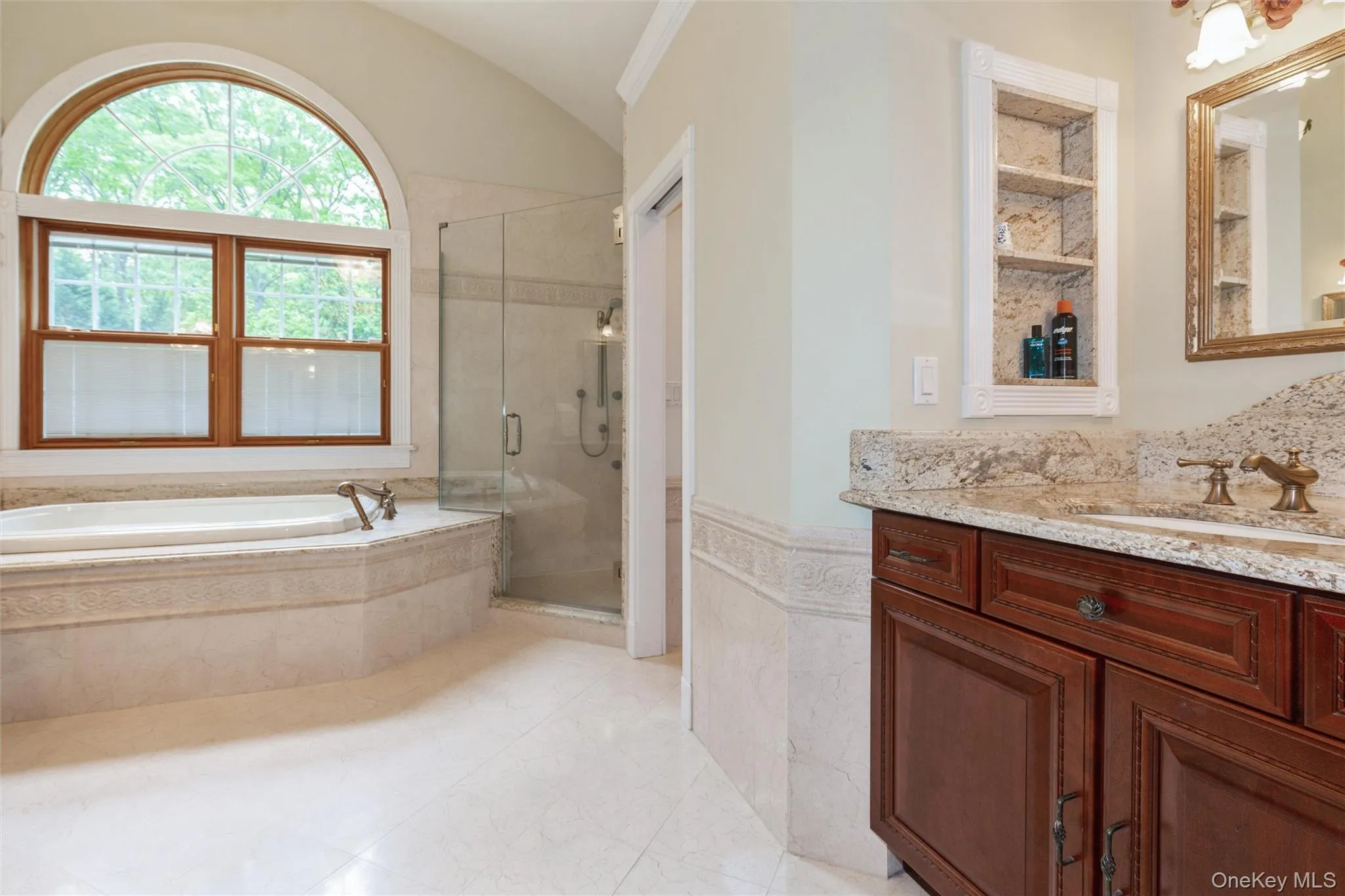 48 River Heights Drive, Smithtown, NY, 5 Bedrooms Bedrooms, 11 Rooms Rooms,3 BathroomsBathrooms,Residential,For Rent,River Heights,0,1005485 48 River Heights Drive, Smithtown, NY, 5 Bedrooms Bedrooms, 11 Rooms Rooms,3 BathroomsBathrooms,Residential,For Rent,River Heights,0,1005485