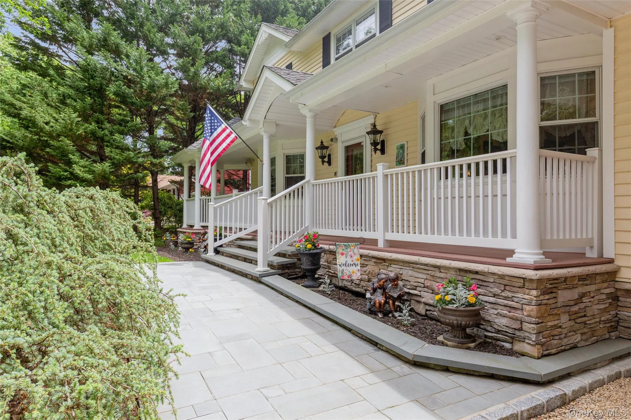 48 River Heights Drive, Smithtown, NY, 5 Bedrooms Bedrooms, 11 Rooms Rooms,3 BathroomsBathrooms,Residential,For Rent,River Heights,0,1005485 48 River Heights Drive, Smithtown, NY, 5 Bedrooms Bedrooms, 11 Rooms Rooms,3 BathroomsBathrooms,Residential,For Rent,River Heights,0,1005485