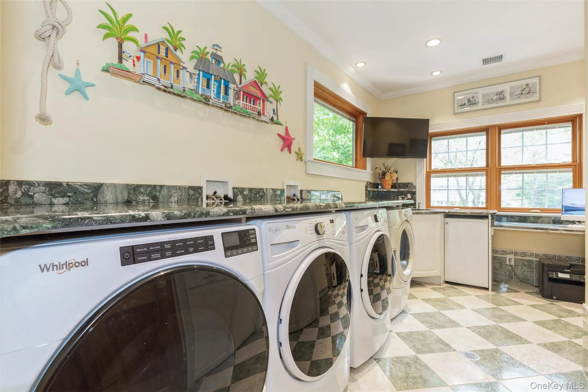 48 River Heights Drive, Smithtown, NY, 5 Bedrooms Bedrooms, 11 Rooms Rooms,3 BathroomsBathrooms,Residential,For Rent,River Heights,0,1005485 48 River Heights Drive, Smithtown, NY, 5 Bedrooms Bedrooms, 11 Rooms Rooms,3 BathroomsBathrooms,Residential,For Rent,River Heights,0,1005485