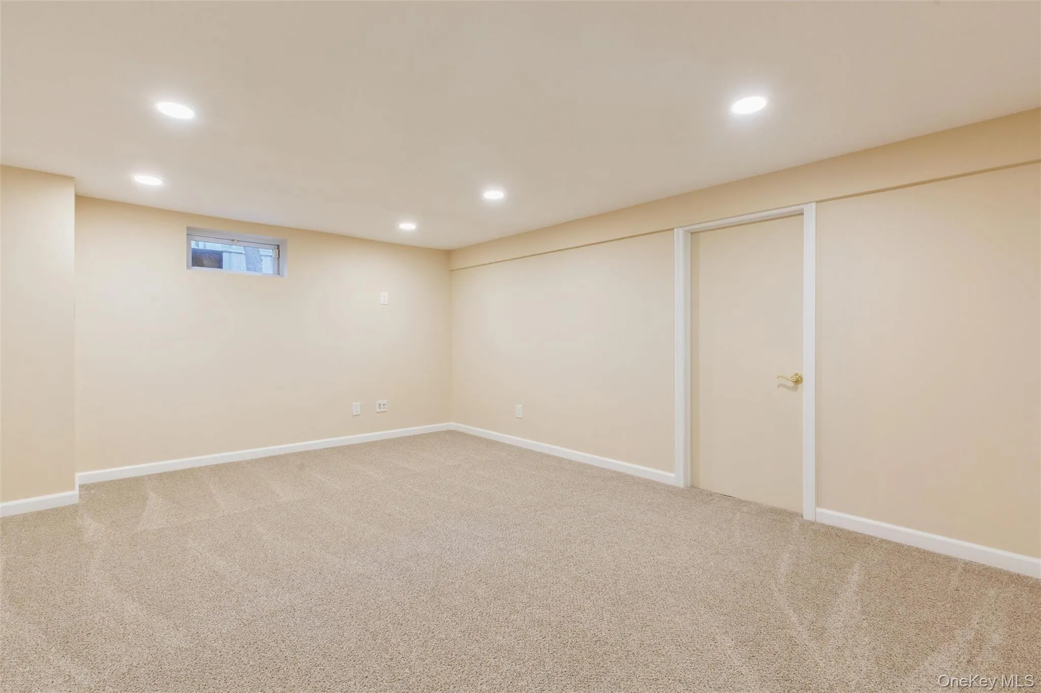48 River Heights Drive, Smithtown, NY, 5 Bedrooms Bedrooms, 11 Rooms Rooms,3 BathroomsBathrooms,Residential,For Rent,River Heights,0,1005485 48 River Heights Drive, Smithtown, NY, 5 Bedrooms Bedrooms, 11 Rooms Rooms,3 BathroomsBathrooms,Residential,For Rent,River Heights,0,1005485