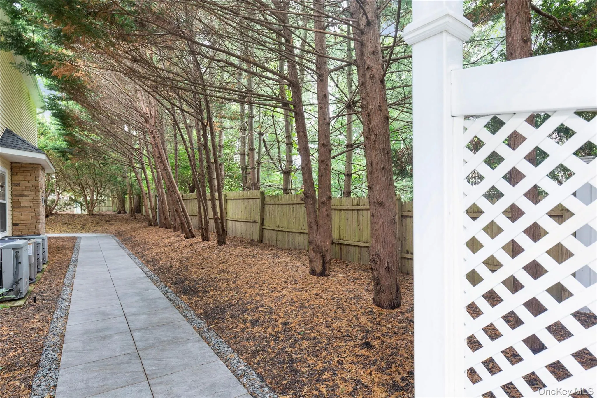 48 River Heights Drive, Smithtown, NY, 5 Bedrooms Bedrooms, 11 Rooms Rooms,3 BathroomsBathrooms,Residential,For Rent,River Heights,0,1005485 48 River Heights Drive, Smithtown, NY, 5 Bedrooms Bedrooms, 11 Rooms Rooms,3 BathroomsBathrooms,Residential,For Rent,River Heights,0,1005485