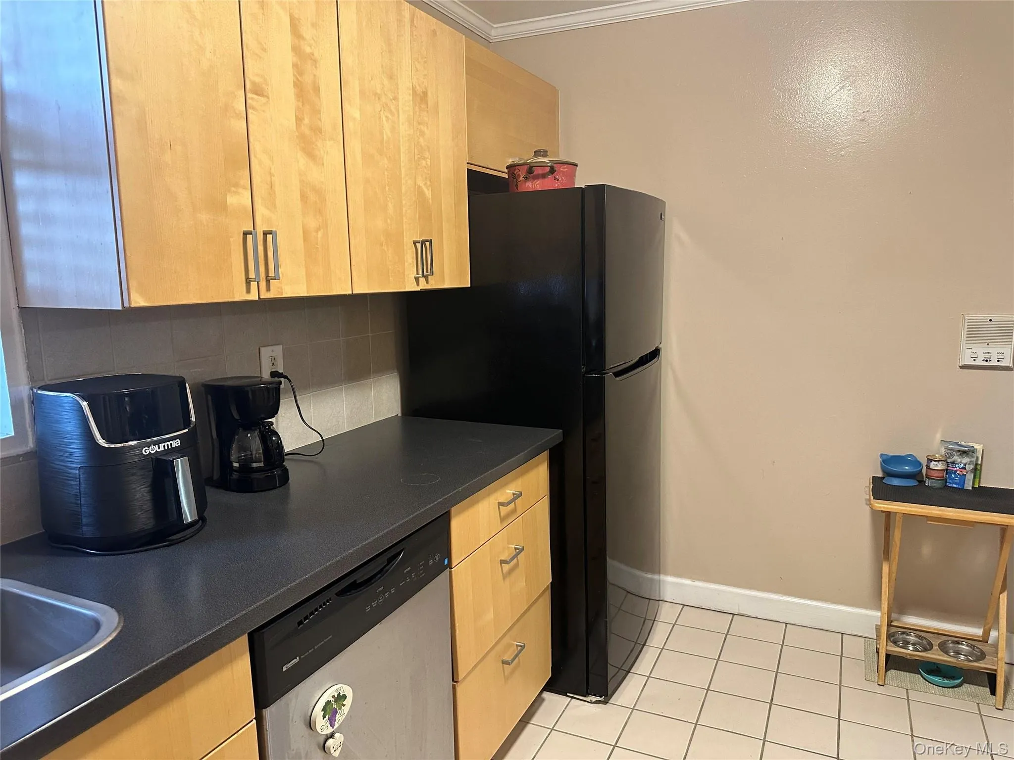 121 South Highland Avenue, Ossining, NY, 2 Bedrooms Bedrooms, 6 Rooms Rooms,1 BathroomBathrooms,Residential,For Rent,South Highland,0,1005486 121 South Highland Avenue, Ossining, NY, 2 Bedrooms Bedrooms, 6 Rooms Rooms,1 BathroomBathrooms,Residential,For Rent,South Highland,0,1005486