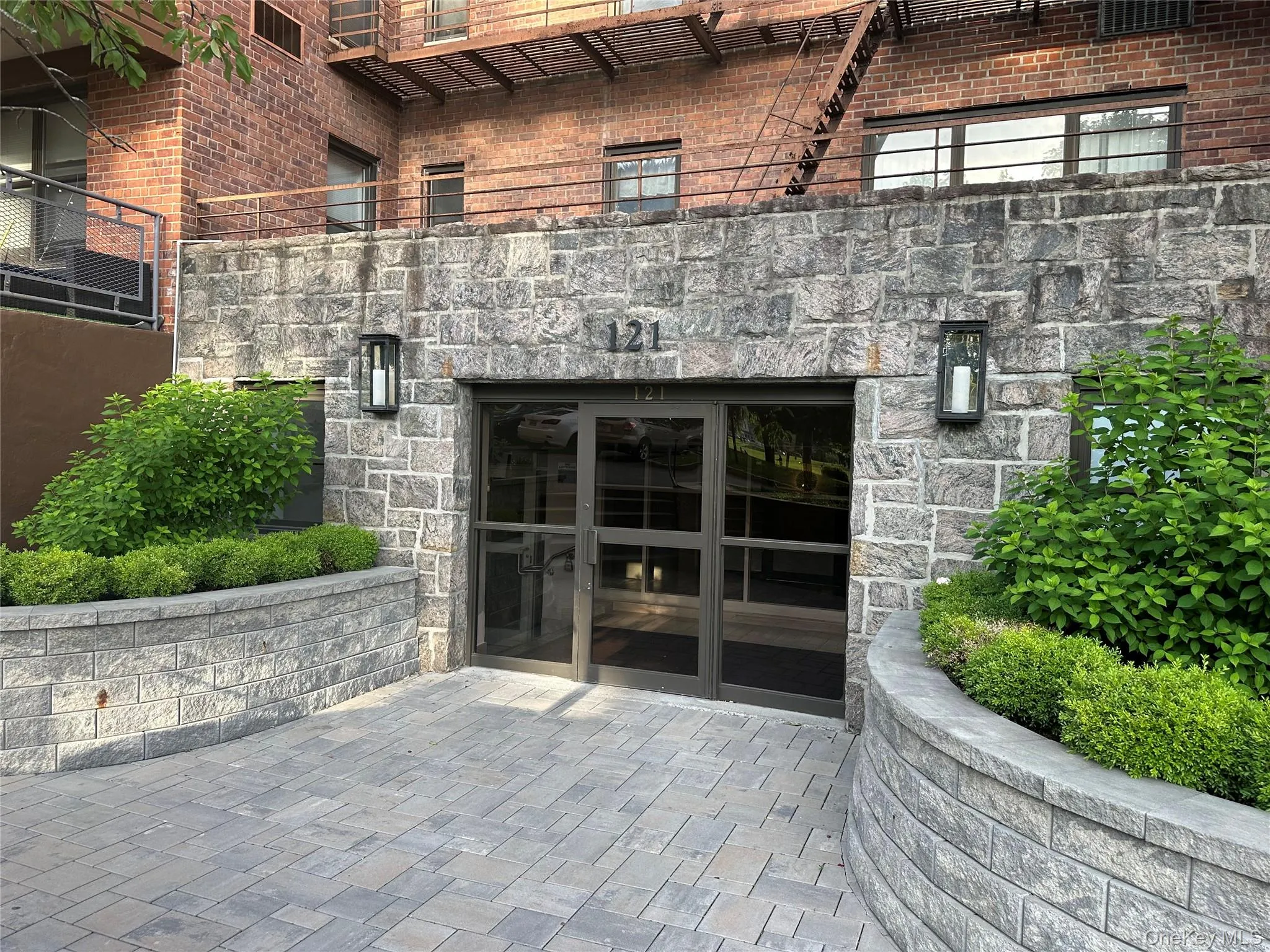 121 South Highland Avenue, Ossining, NY, 2 Bedrooms Bedrooms, 6 Rooms Rooms,1 BathroomBathrooms,Residential,For Rent,South Highland,0,1005486 121 South Highland Avenue, Ossining, NY, 2 Bedrooms Bedrooms, 6 Rooms Rooms,1 BathroomBathrooms,Residential,For Rent,South Highland,0,1005486