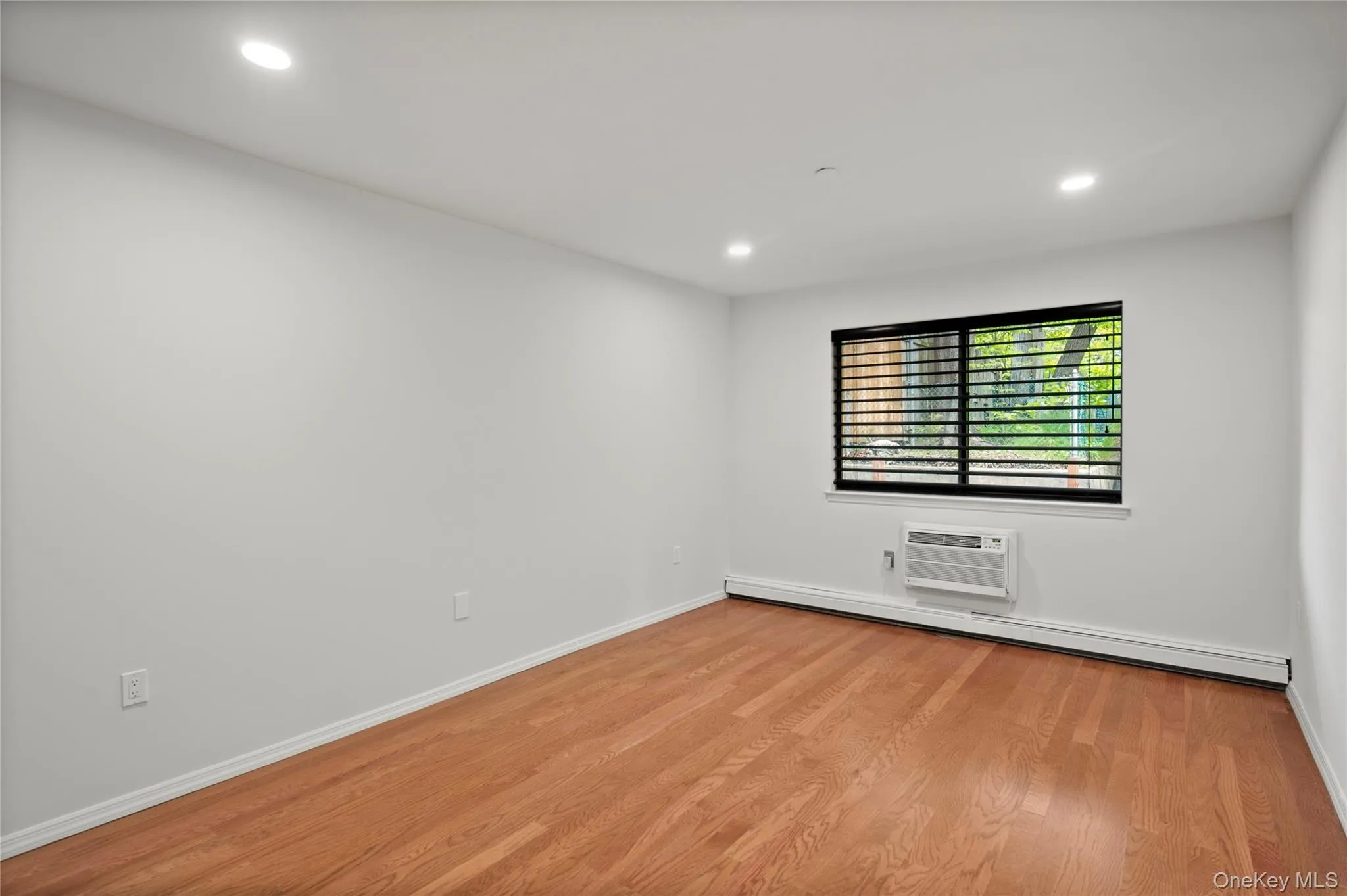 50 Dekalb Avenue, White Plains, NY, 1 Bedroom Bedrooms, 4 Rooms Rooms,1 BathroomBathrooms,Residential Lease,For Rent,Dekalb,0,1005488 50 Dekalb Avenue, White Plains, NY, 1 Bedroom Bedrooms, 4 Rooms Rooms,1 BathroomBathrooms,Residential Lease,For Rent,Dekalb,0,1005488