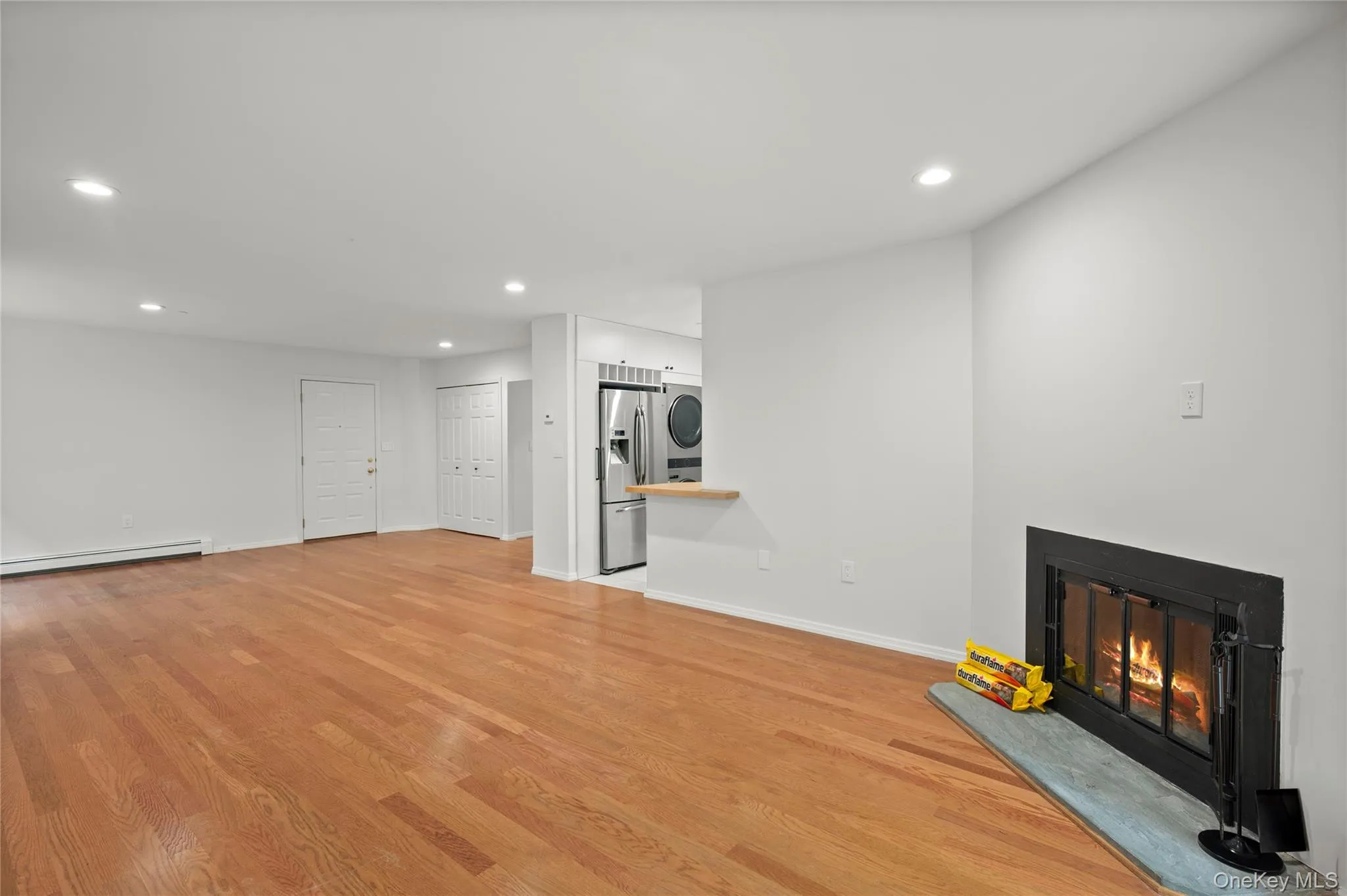 50 Dekalb Avenue, White Plains, NY, 1 Bedroom Bedrooms, 4 Rooms Rooms,1 BathroomBathrooms,Residential Lease,For Rent,Dekalb,0,1005488 50 Dekalb Avenue, White Plains, NY, 1 Bedroom Bedrooms, 4 Rooms Rooms,1 BathroomBathrooms,Residential Lease,For Rent,Dekalb,0,1005488