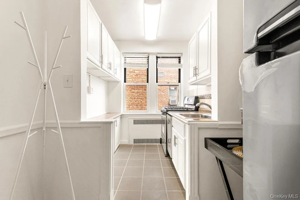 100-10 67th Rd, New York, NY, 1 Bedroom Bedrooms, 4 Rooms Rooms,1 BathroomBathrooms,Residential Lease,For Rent,67th Rd,0,1005490 100-10 67th Rd, New York, NY, 1 Bedroom Bedrooms, 4 Rooms Rooms,1 BathroomBathrooms,Residential Lease,For Rent,67th Rd,0,1005490