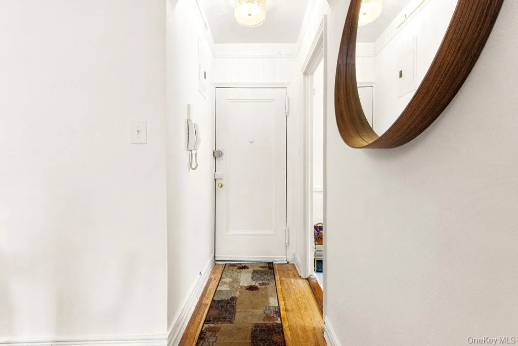 100-10 67th Rd, New York, NY, 1 Bedroom Bedrooms, 4 Rooms Rooms,1 BathroomBathrooms,Residential Lease,For Rent,67th Rd,0,1005490 100-10 67th Rd, New York, NY, 1 Bedroom Bedrooms, 4 Rooms Rooms,1 BathroomBathrooms,Residential Lease,For Rent,67th Rd,0,1005490