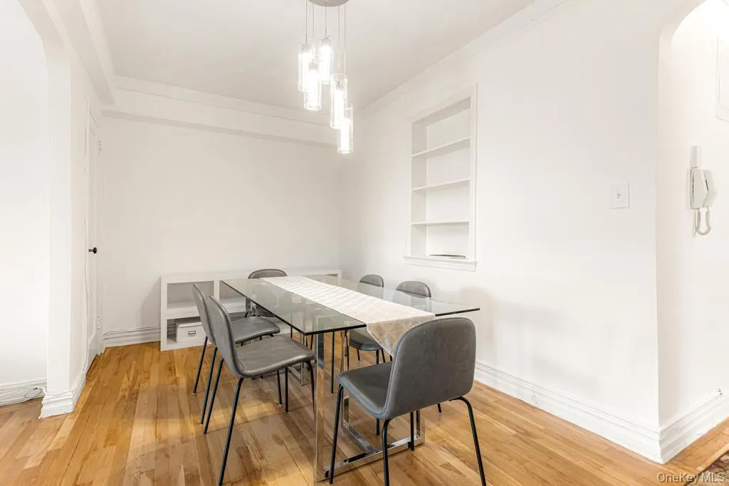 100-10 67th Rd, New York, NY, 1 Bedroom Bedrooms, 4 Rooms Rooms,1 BathroomBathrooms,Residential Lease,For Rent,67th Rd,0,1005490 100-10 67th Rd, New York, NY, 1 Bedroom Bedrooms, 4 Rooms Rooms,1 BathroomBathrooms,Residential Lease,For Rent,67th Rd,0,1005490