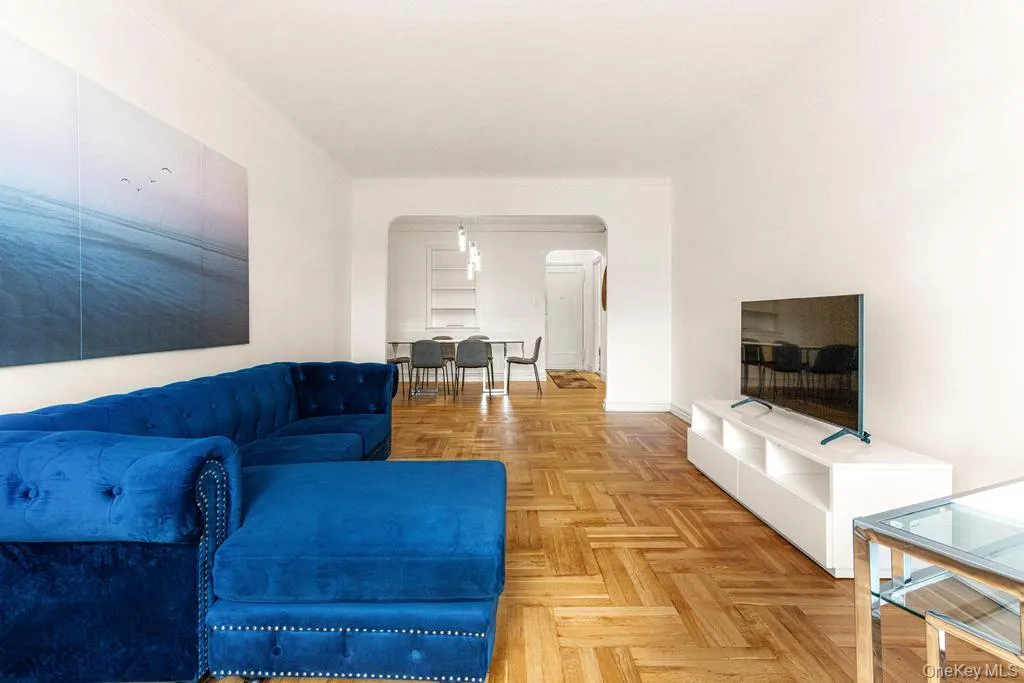 100-10 67th Rd, New York, NY, 1 Bedroom Bedrooms, 4 Rooms Rooms,1 BathroomBathrooms,Residential Lease,For Rent,67th Rd,0,1005490 100-10 67th Rd, New York, NY, 1 Bedroom Bedrooms, 4 Rooms Rooms,1 BathroomBathrooms,Residential Lease,For Rent,67th Rd,0,1005490