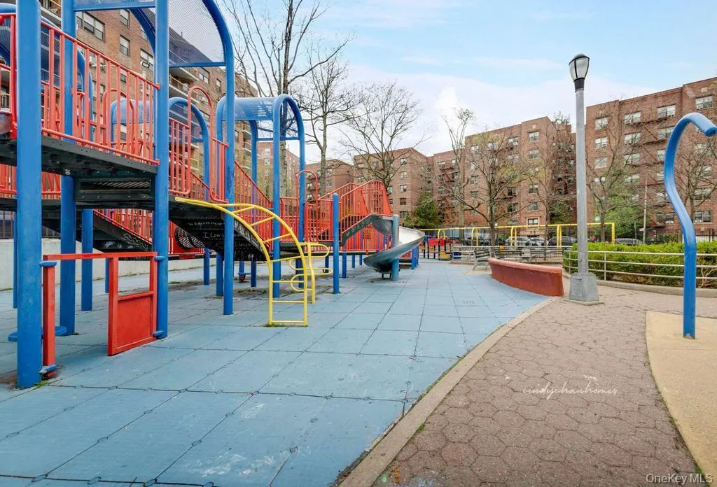 100-10 67th Rd, New York, NY, 1 Bedroom Bedrooms, 4 Rooms Rooms,1 BathroomBathrooms,Residential Lease,For Rent,67th Rd,0,1005490 100-10 67th Rd, New York, NY, 1 Bedroom Bedrooms, 4 Rooms Rooms,1 BathroomBathrooms,Residential Lease,For Rent,67th Rd,0,1005490