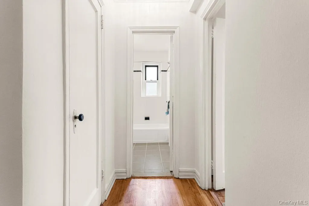 100-10 67th Rd, New York, NY, 1 Bedroom Bedrooms, 4 Rooms Rooms,1 BathroomBathrooms,Residential Lease,For Rent,67th Rd,0,1005490 100-10 67th Rd, New York, NY, 1 Bedroom Bedrooms, 4 Rooms Rooms,1 BathroomBathrooms,Residential Lease,For Rent,67th Rd,0,1005490