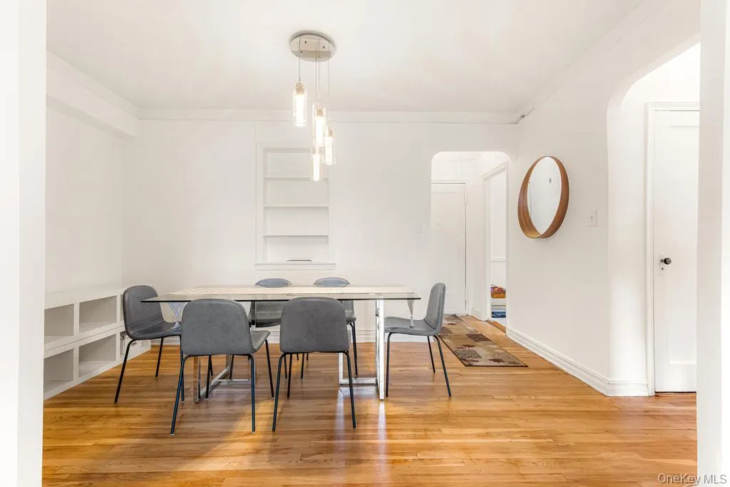100-10 67th Rd, New York, NY, 1 Bedroom Bedrooms, 4 Rooms Rooms,1 BathroomBathrooms,Residential Lease,For Rent,67th Rd,0,1005490 100-10 67th Rd, New York, NY, 1 Bedroom Bedrooms, 4 Rooms Rooms,1 BathroomBathrooms,Residential Lease,For Rent,67th Rd,0,1005490