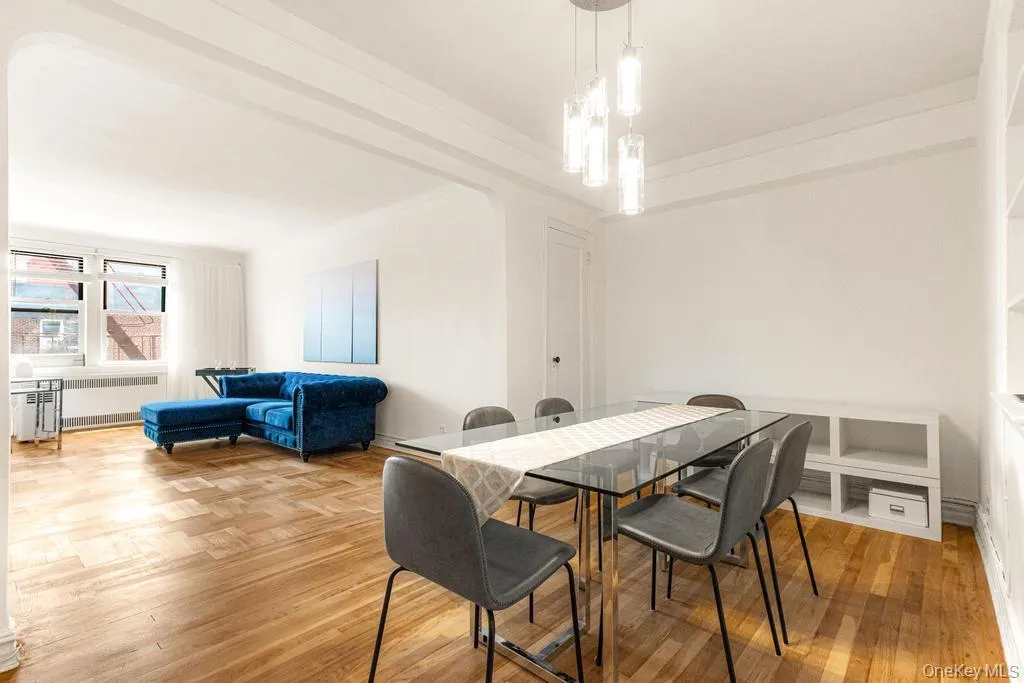 100-10 67th Rd, New York, NY, 1 Bedroom Bedrooms, 4 Rooms Rooms,1 BathroomBathrooms,Residential Lease,For Rent,67th Rd,0,1005490 100-10 67th Rd, New York, NY, 1 Bedroom Bedrooms, 4 Rooms Rooms,1 BathroomBathrooms,Residential Lease,For Rent,67th Rd,0,1005490